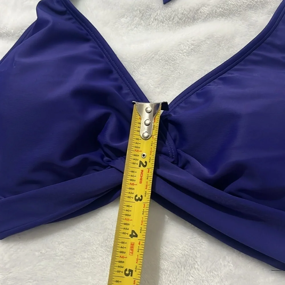 Athleta Women’s Bikini Top Size 32D or 32DD Blue Halter Tie Neck Underwire